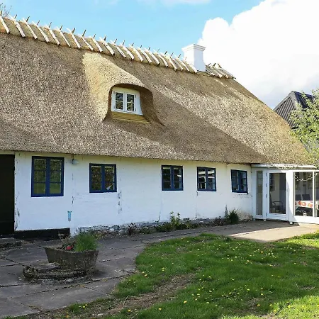 Two-bedroom Holiday In Faaborg 5 Hébergement de vacances *